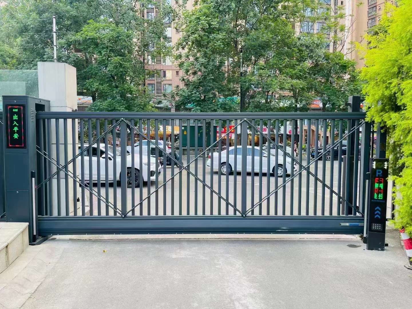 江阴市电动伸缩门